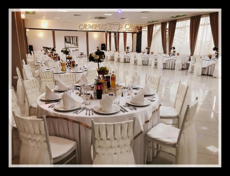 Отель Campus Caffe Mansion Бузэу Экстерьер фото