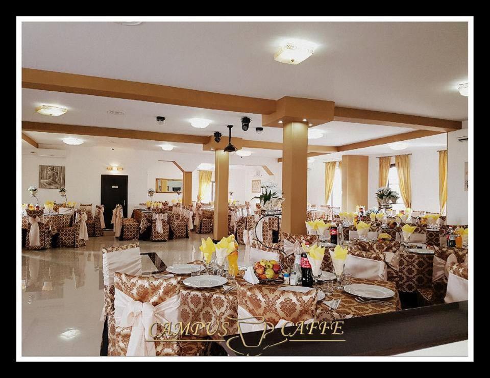 Отель Campus Caffe Mansion Бузэу Экстерьер фото